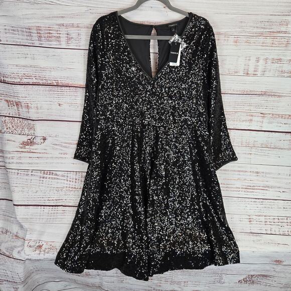 Torrid Black Sequined Dress 1X Fit & Flare Pleated Flowy Ethereal Whimsigoth NWT - Picture 1 of 16